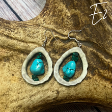 Load image into Gallery viewer, Elk Antler Earrings
