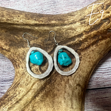 Load image into Gallery viewer, Elk Antler Earrings
